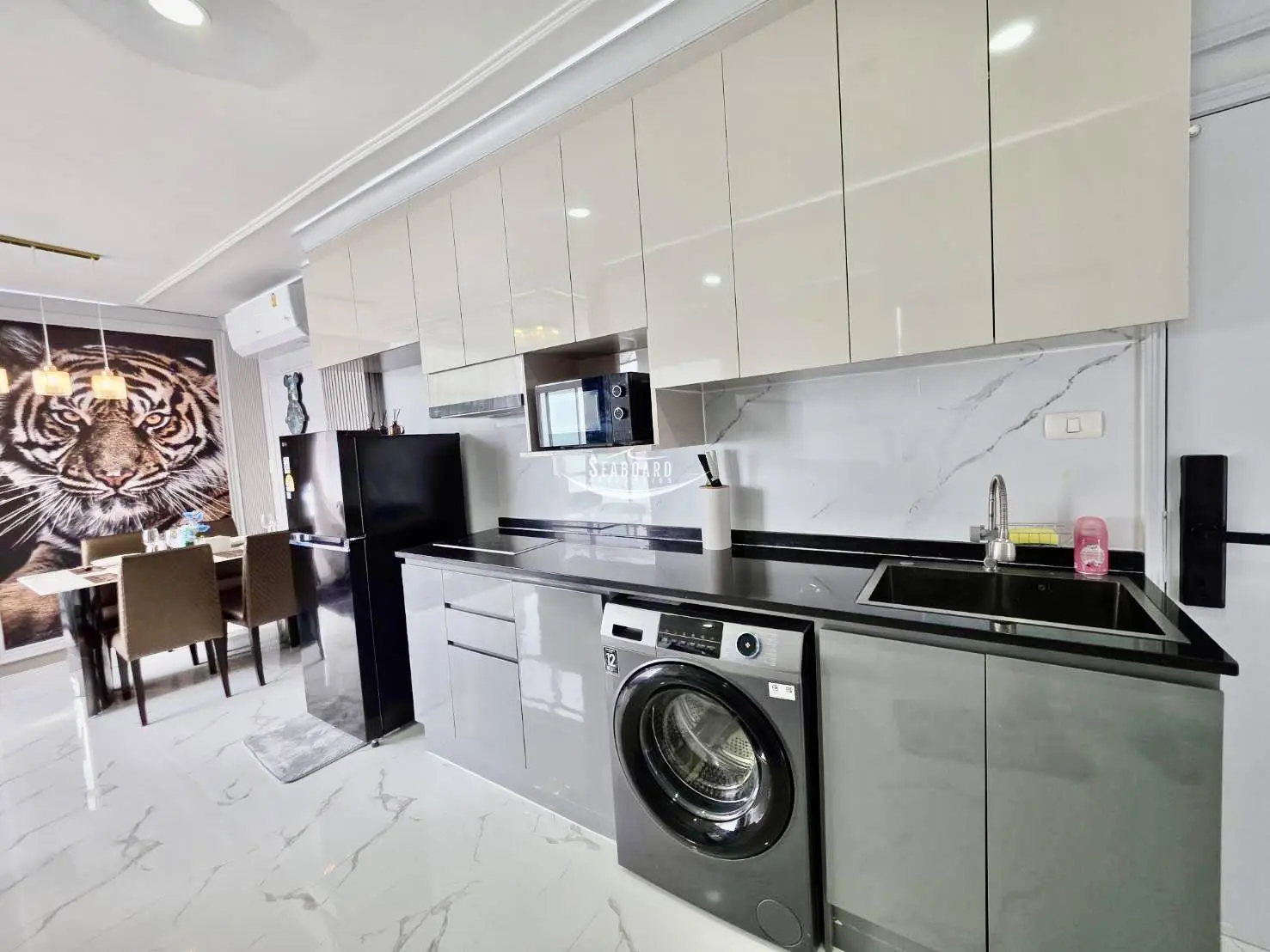 The Twin Tower Condominium for rent in Jomtien 