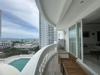 Jomtein Complex Seaview balcony