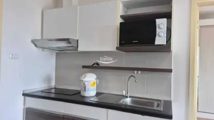 Modern Kitchenette with Quality Built-In Appliances