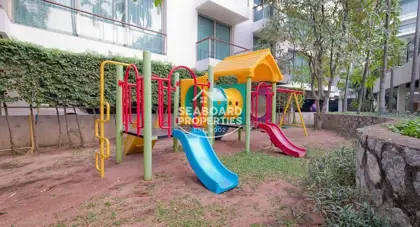 The Sanctuary Wongamat - Children's Playground and Communal Grounds