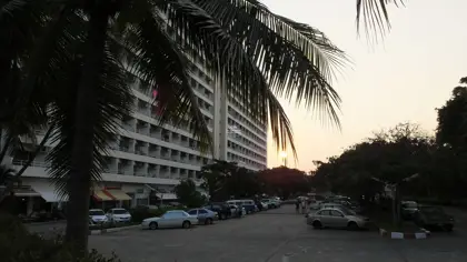 View Talay 1 Condominium Jomtien Exterior Building View & Tropical Grounds