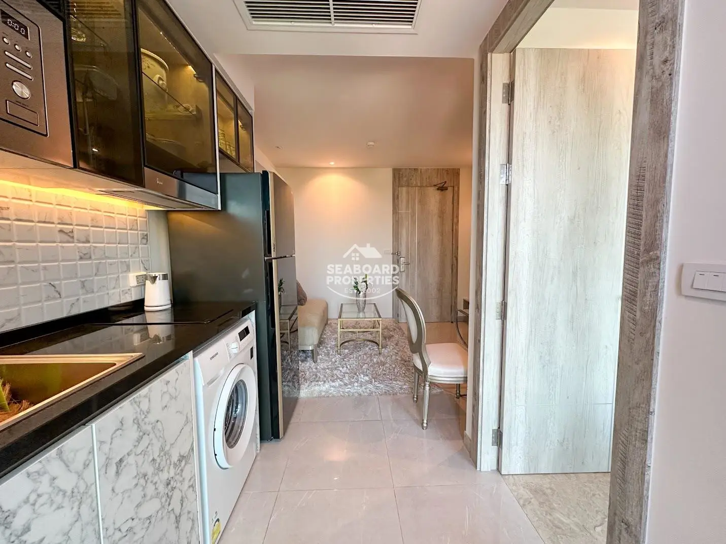 The Riviera Monaco Na Jomtien European Kitchen & Dining Corner