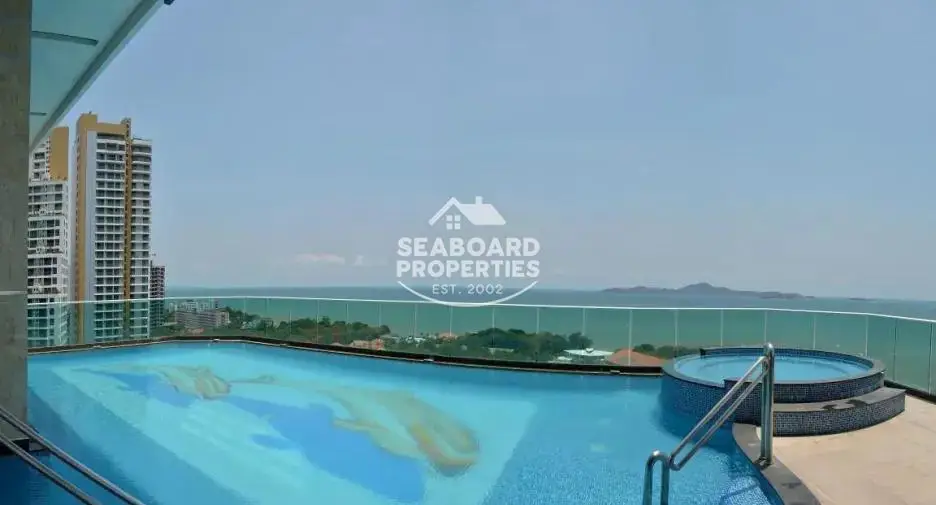 Cosy Beach View Condominium rooftop swimming pool with sea view Pratumnak Hill by Seaboard Property