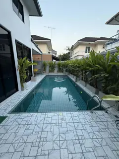 Baan Suan Lalana house for sale and rent at Chaiyapruek