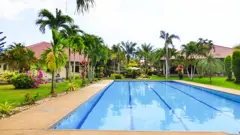 Private House with swimming pool for Sale