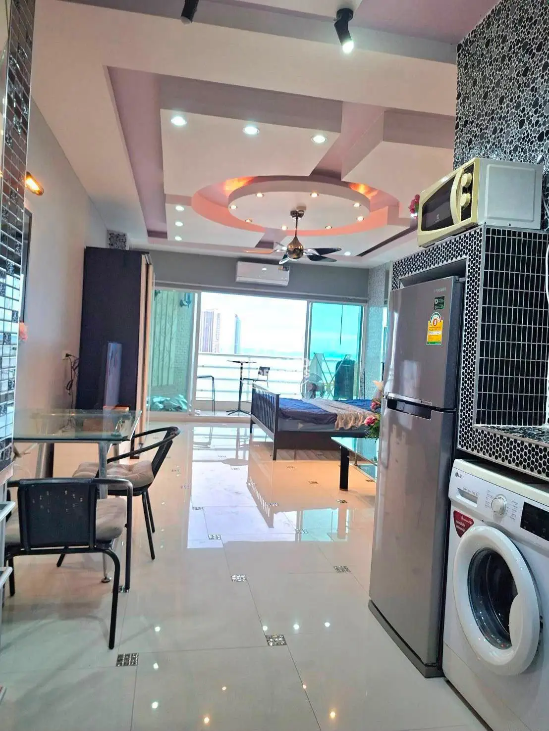 View Talay 5 Condominium Kitchen and Dining Area