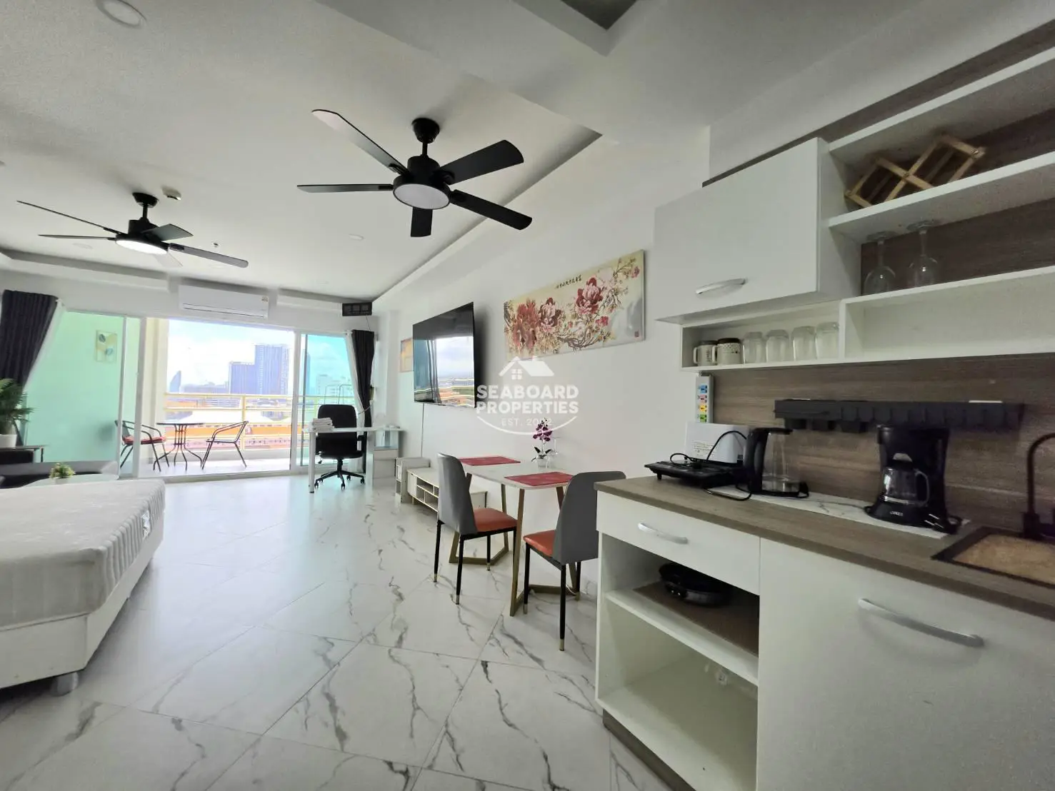 View Talay 5 Condominium Studio Unit Layout