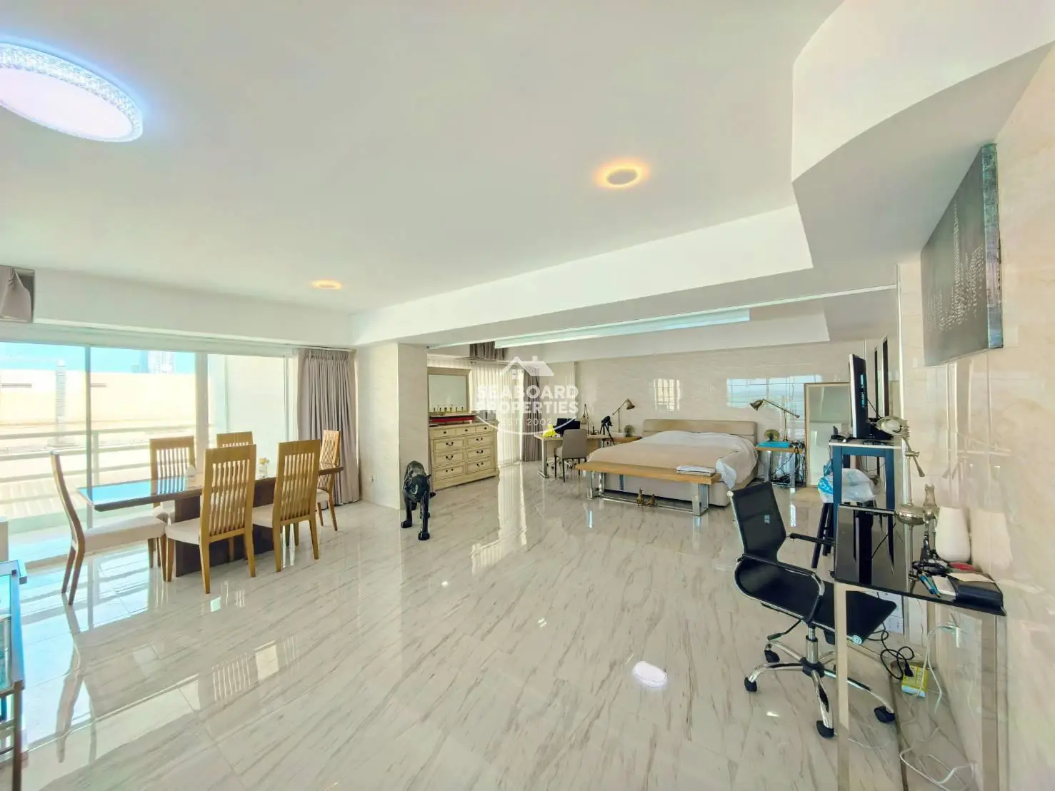 Spacious Living Room Sea View View Talay 6 153 SQM