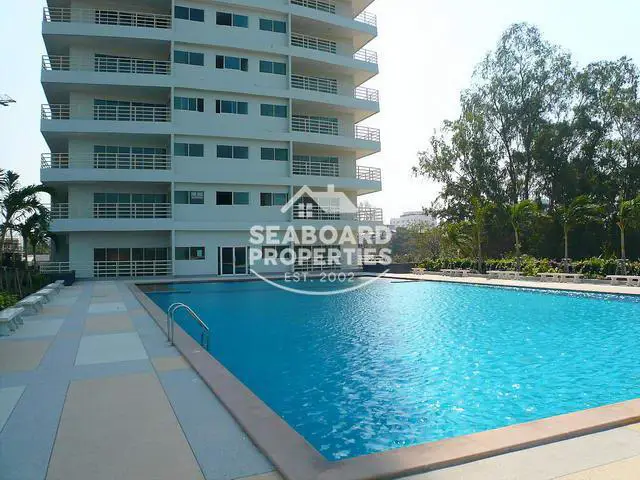 Large communal swimming pool View Talay 6 Central Pattaya
