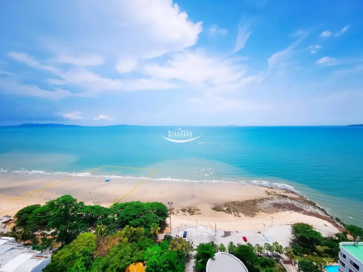 Sands Condominium for sale on Dongtan Beach, Pratumnak hill