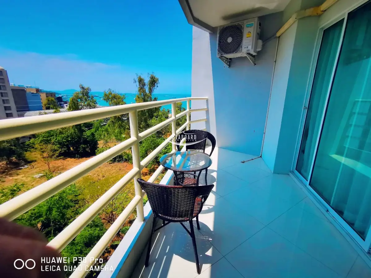 View Talay 6 Beachfront Condominium for rent at Central Pattaya