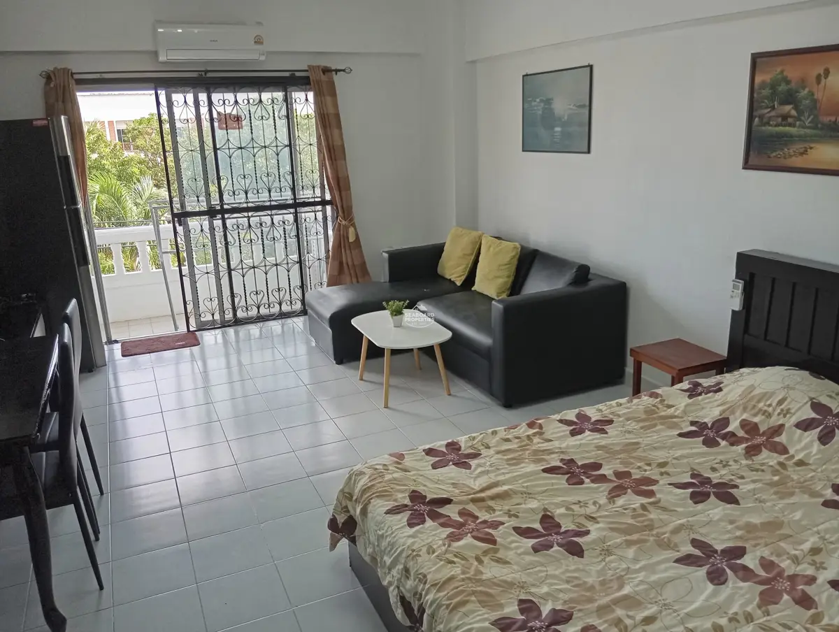 Nirun Grand Ville Condominium Living Dining Area | Condo for Rent