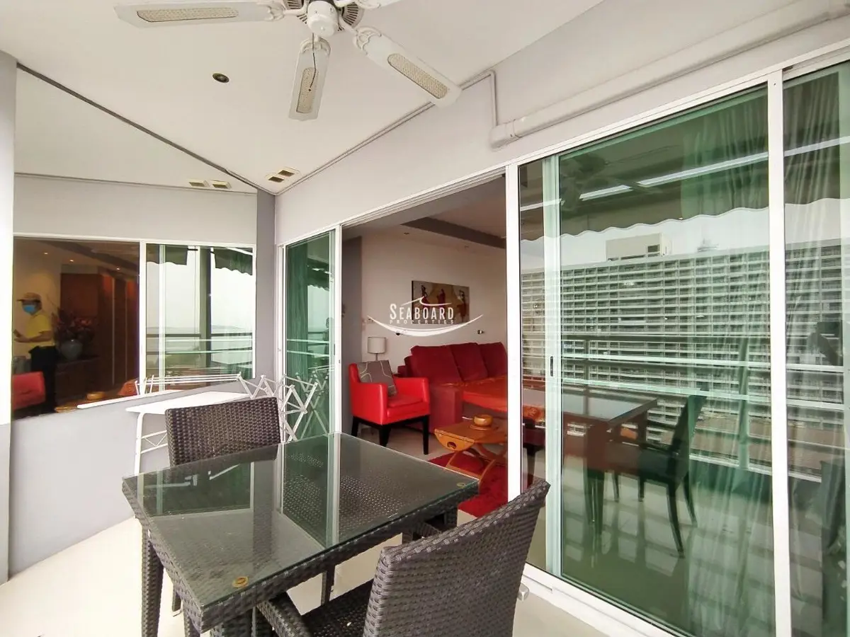 Beachside Condo Pattaya