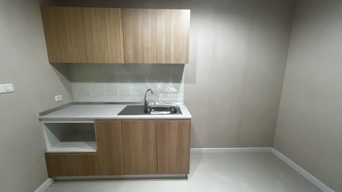 Unicca Condominium Fitted European Kitchen Space